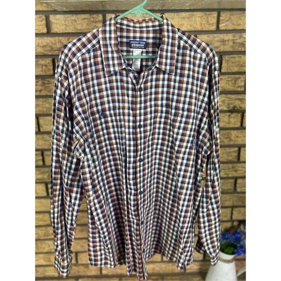 Patagonia Men’s Button‎ Up Shirt - Picture 1 of 5